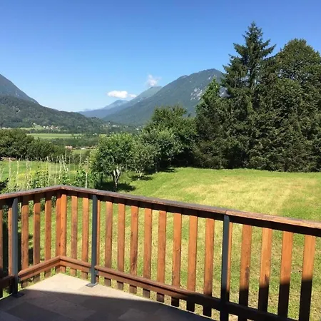 Vakantiehuis Hisa Smast *