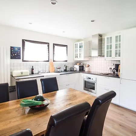 Hisa Smast בית נופש *