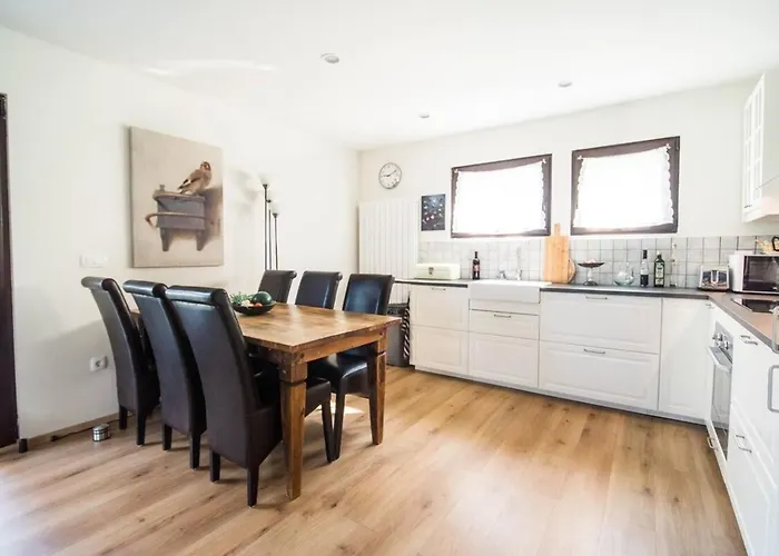 Hisa Smast 科巴里德