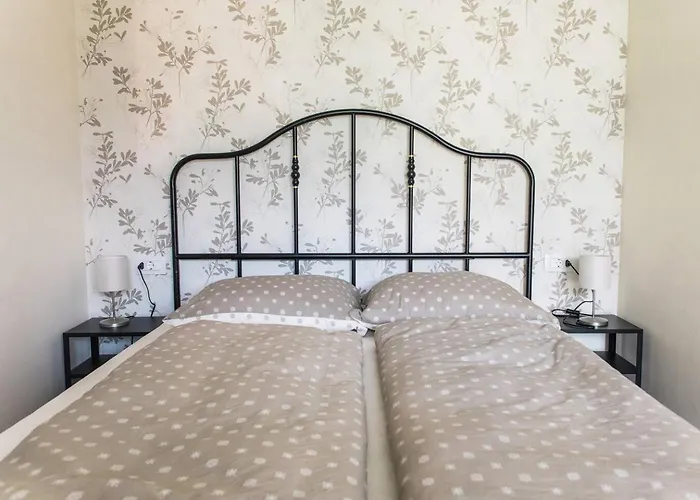 Hisa Smast 度假居 *