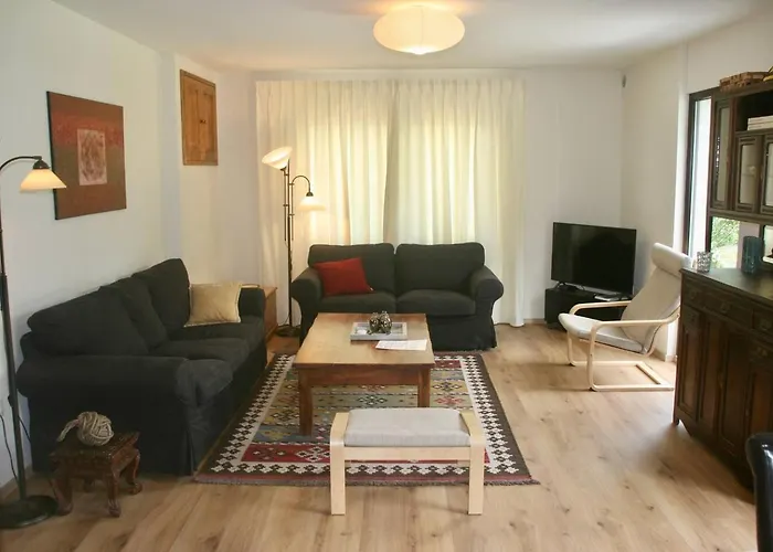 Hisa Smast 科巴里德